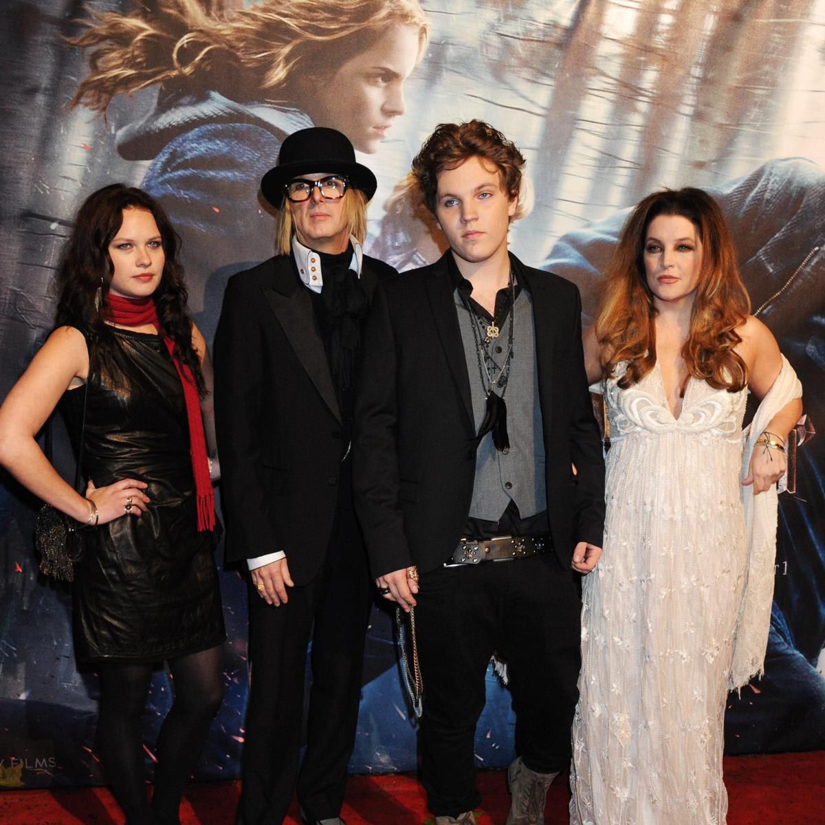 Lisa Marie Presley y su hijo Benjamin Keough