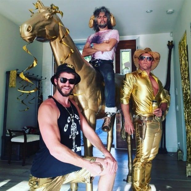Miley and Liam attended Liam's sister-in-law's Samantha's birthday party.
<br>
Photo: Instagram/@hemsworthluke