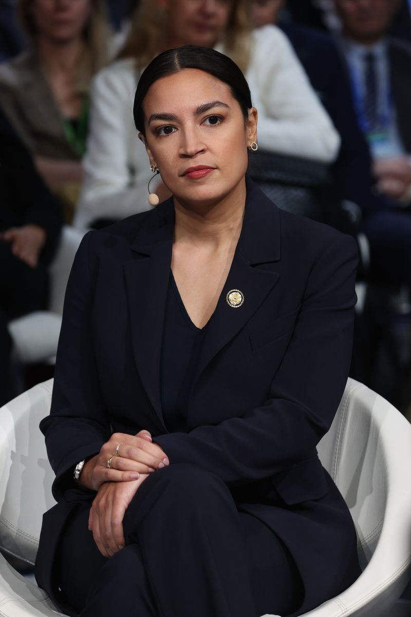 The 36-year-old congresswoman began publicly discussing her decision to freeze her eggs in August 2026.
