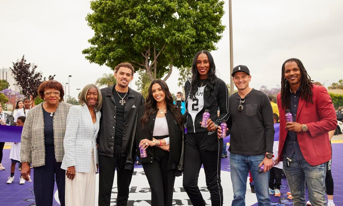 Vanessa Bryant Unveils LA Basketball Court