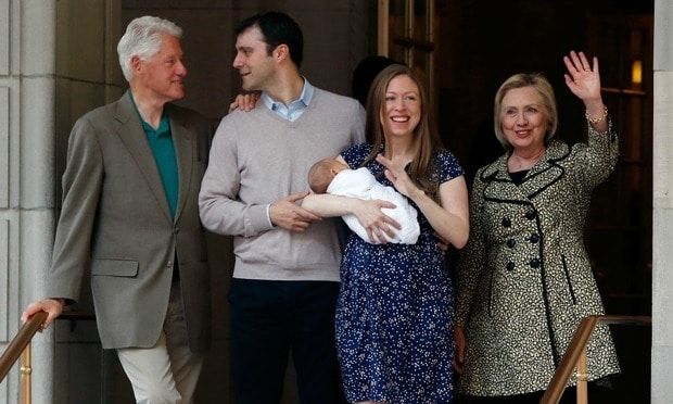Chelsea is daughter of former President of the United States Bill Clinton and history-making democratic nominee Hillary Clinton.
<br>
Photo: Getty Images