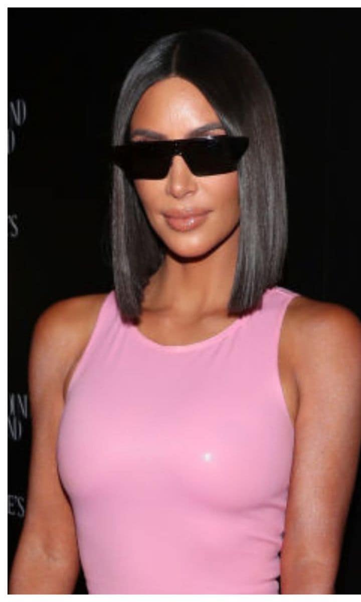 Kim Kardashian con mini bag de Judith Leiber