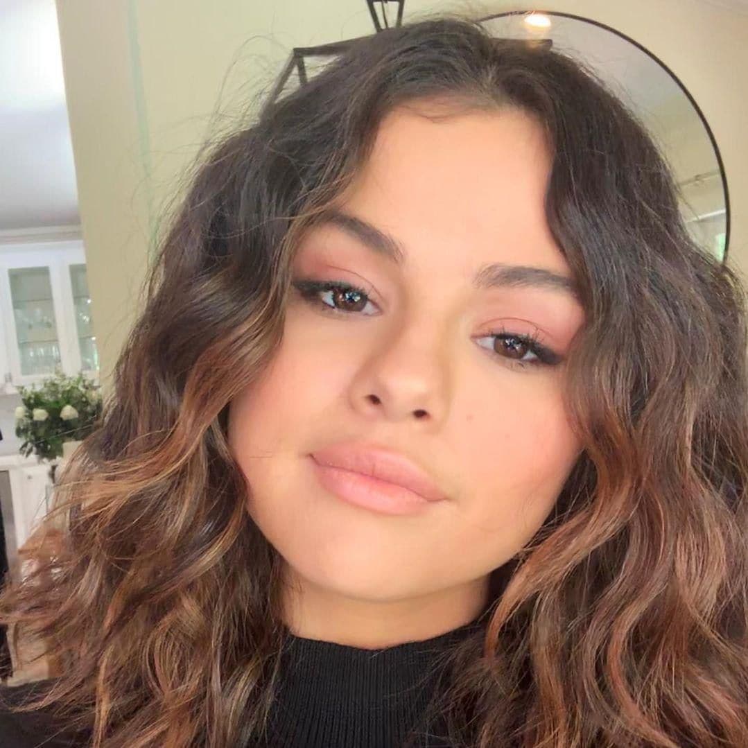 Selena Gomez hairstylist tips