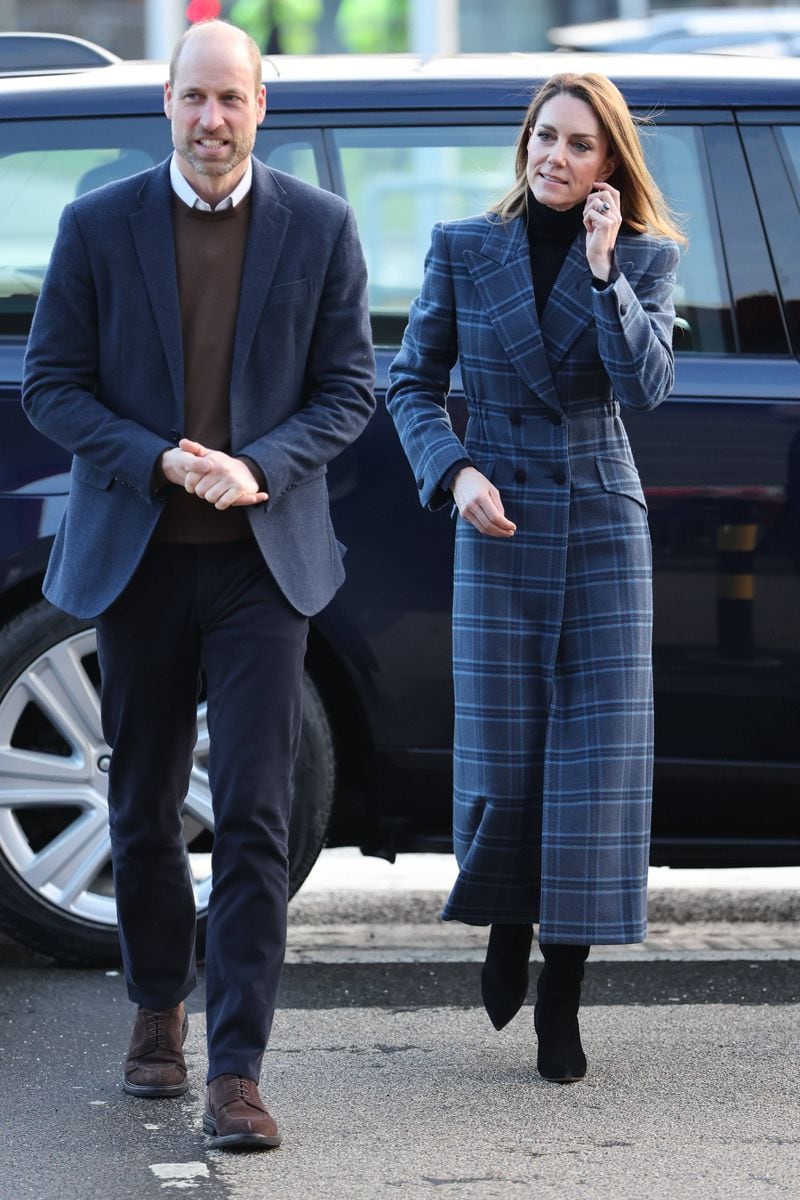 When Kate Middleton arrived in Scotland with Prince William on January 20, all eyes were on her striking new blue tartan coat. 