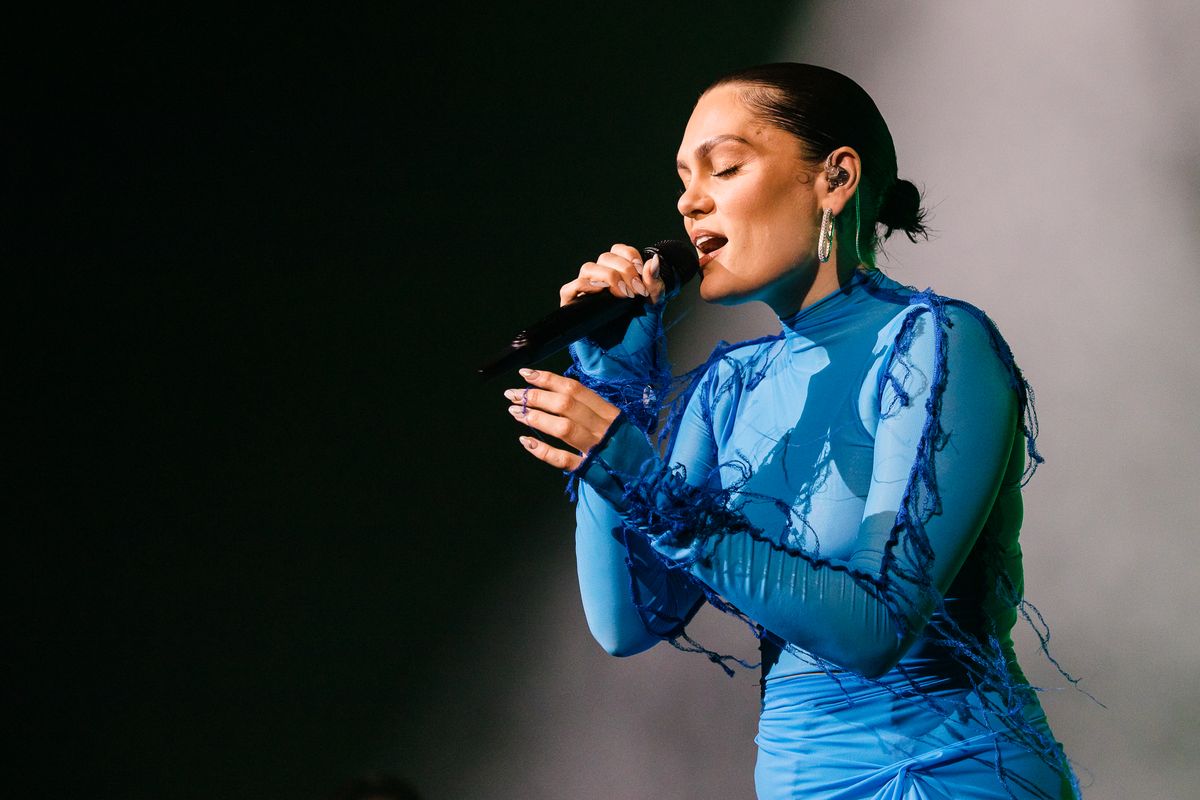 Jessie J reveals that she's officially cancer free