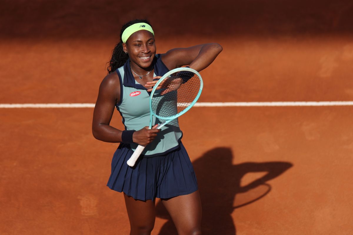 Coco Gauff  celebrates victory against Paula Badosa 