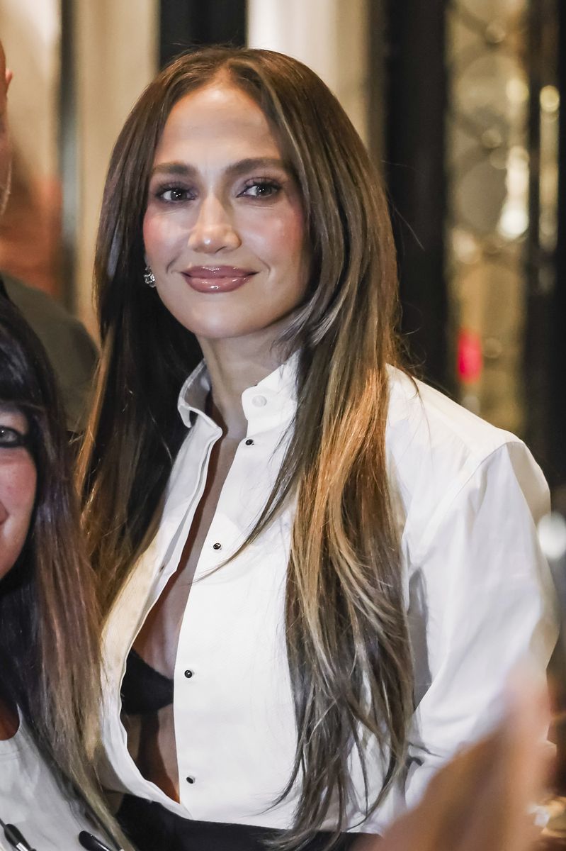 The centerpiece of Jennifer Lopez's Milan Fashion Week outfit was her crisp white shirt.