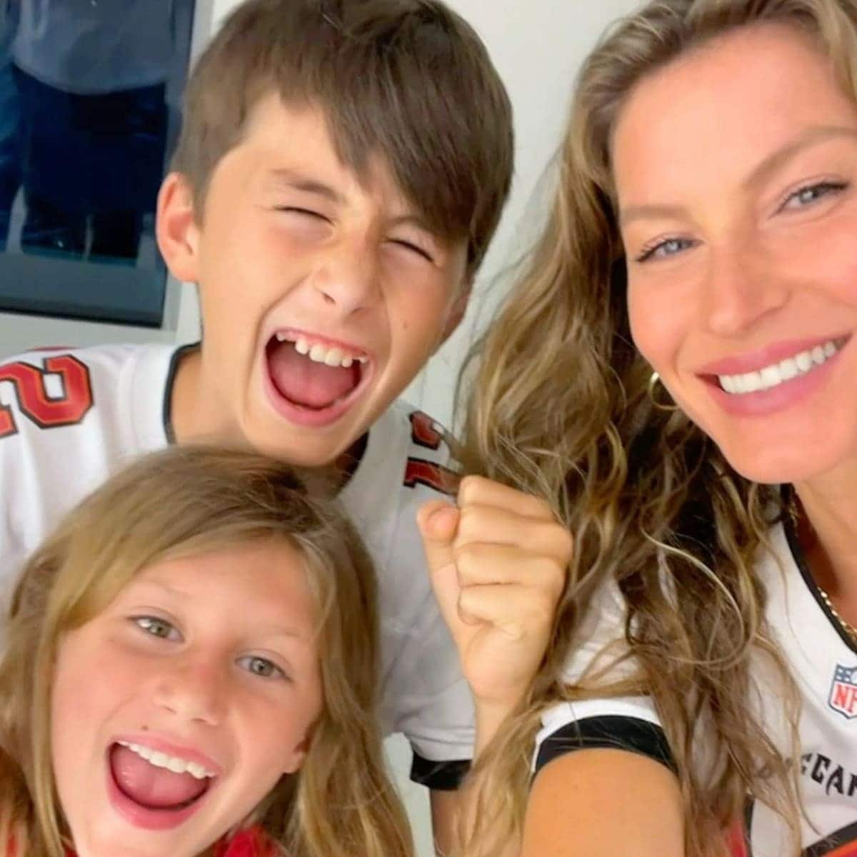 Tom Brady and Gisele Bündchen’s kids support for their dad