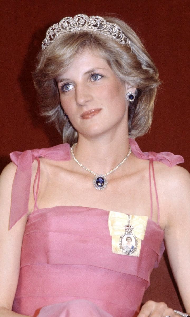 12 Photos Proving Princess Diana Was a Fashion Icon