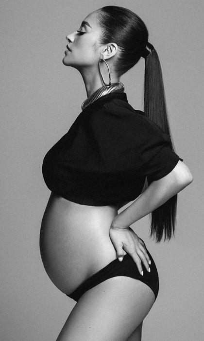 Shay Mitchell Pregnancy