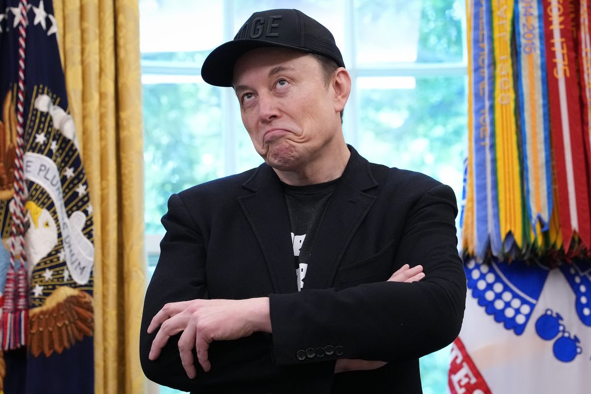 Elon Musk holds hands with son 'Lil X' during historic meeting with Chinese President Xi Jinping