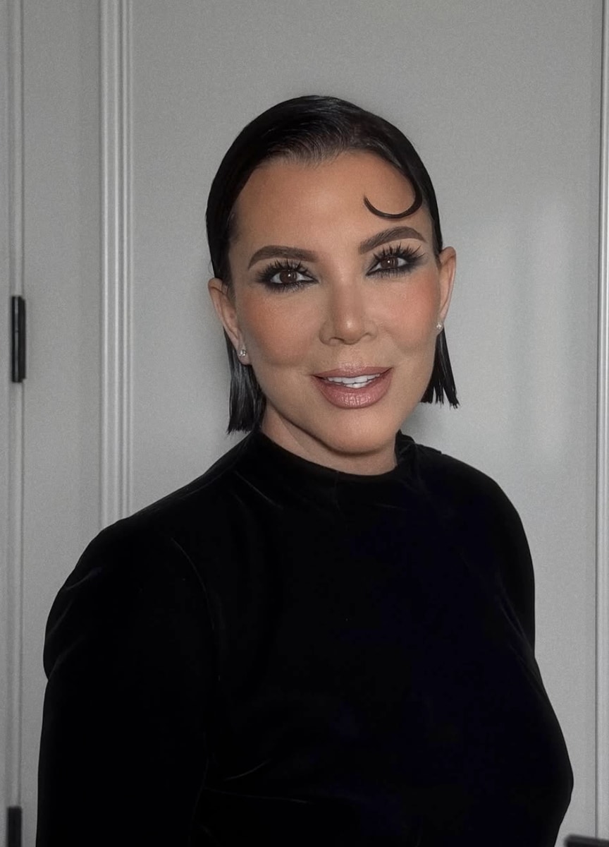 Kris Jenner looks just like Khloé Kardashian in new photos