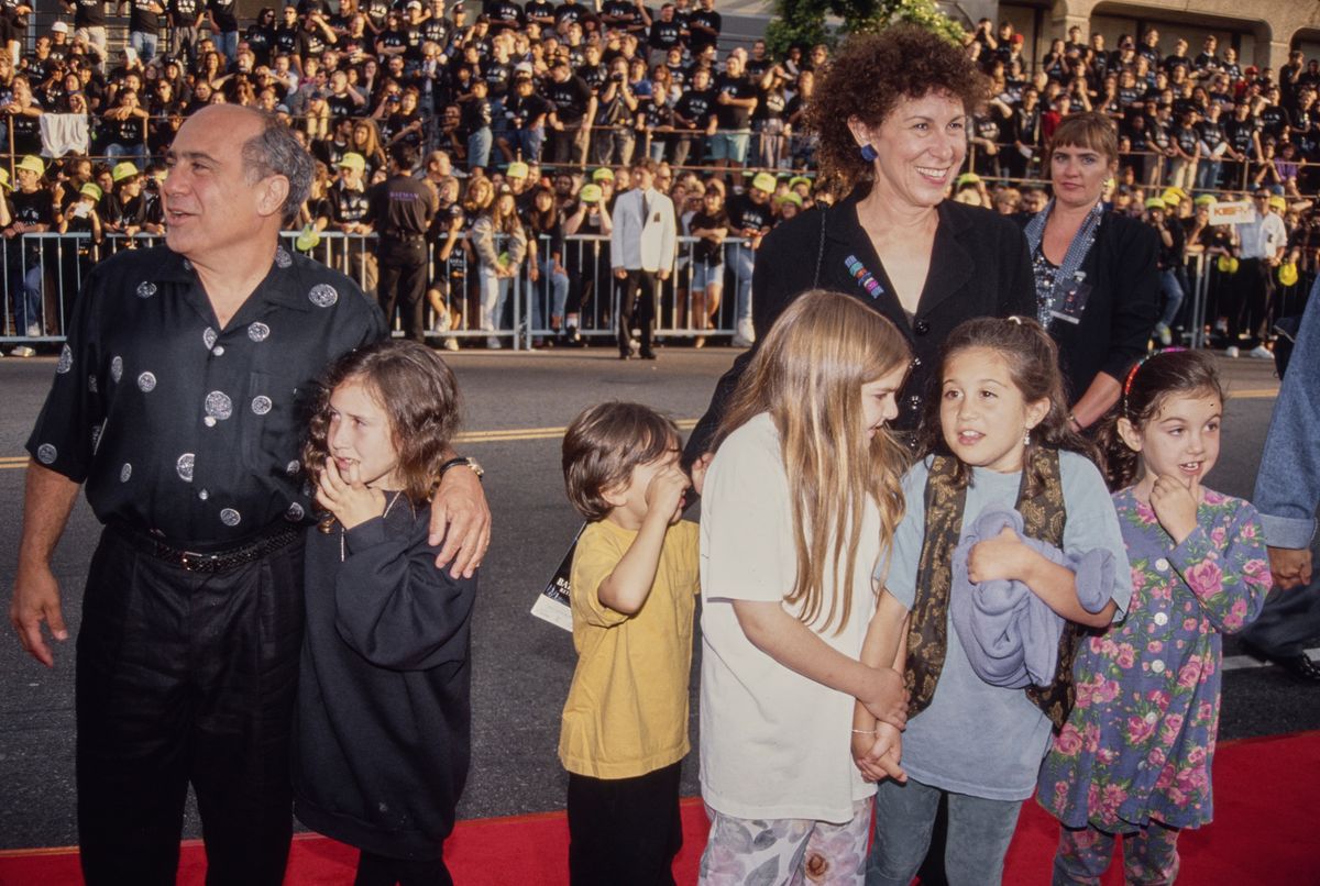 Danny DeVito and Rhea Perlman with their children and friends at the Los Angeles premiere of 'Batman Returns' in 1992
