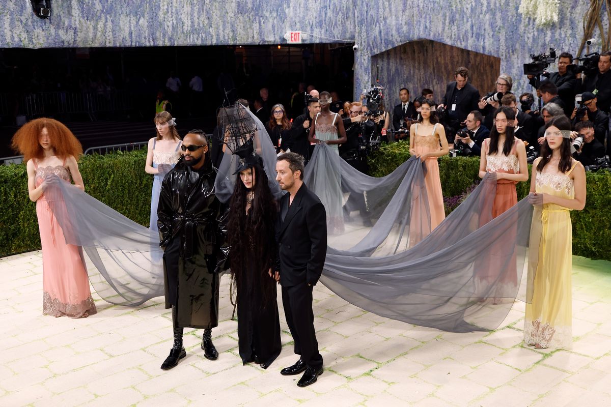 They made a show stopping entrance 