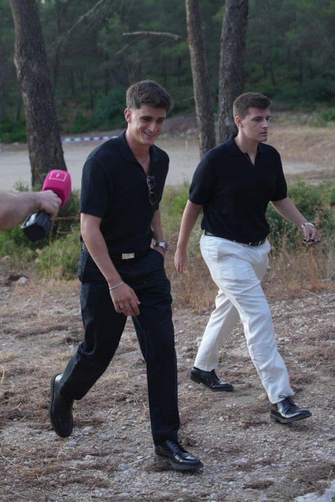 Gavi arrived at the party early, joining the first wave of guests who made their entrance at the private estate in Olivella. 