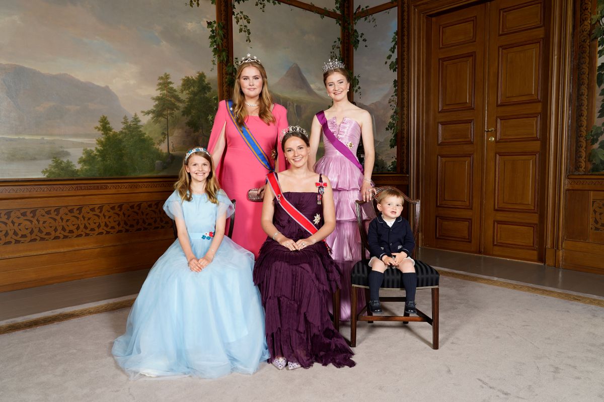 Princess Elisabeth and Amalia alongside Norway's Princess Ingrid Alexandra, Princess Estelle of Sweden and Prince Charles of Luxembourg