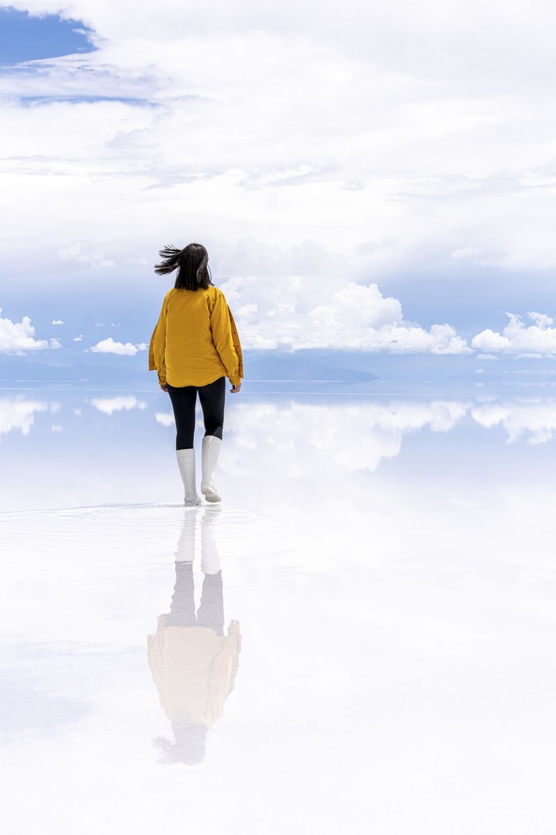 5. Salar de Uyuni Salt Lake, Bolivia