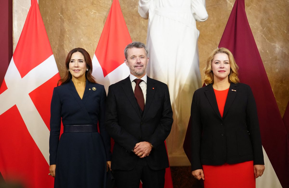King Frederik X of Denmark and Queen Mary of Denmark pose with Latvia's Prime Minister Evika Silina during their visit in Riga on October 28, 2025.