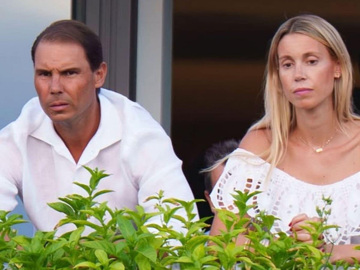Rafa Nadal reappears in Manacor with sister Maribel and shares his first words after the birth of his son Miquel, enjoying family life to the fullest.