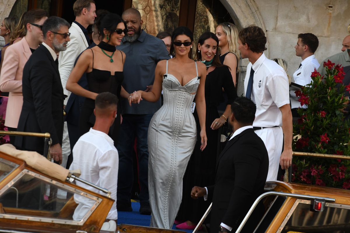 Kylie Jenner wore a tight, custom Dilara Findikoglu dress with a corset bodice and bra-style top at Jeff Bezos and Lauren Sanchez's wedding 