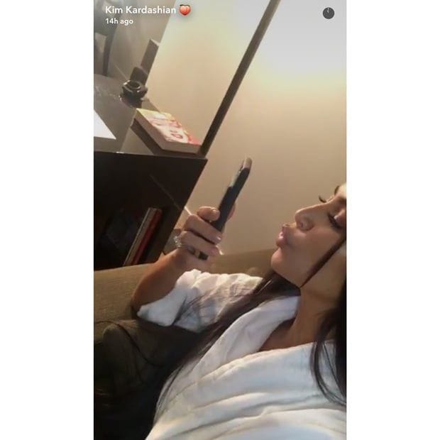 Kim Facetimed with her brother before the robbery.
Photo: Snapchat/Kim Kardashian