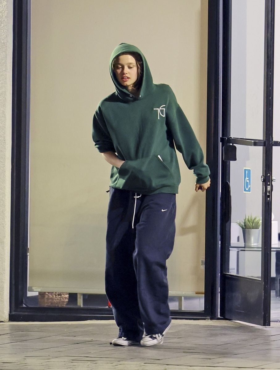 Shiloh Jolie sparks concern after leaving hospital with a limp
