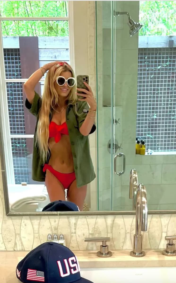 Jessica Simpson stuns in red bikini after 100-pound weight loss