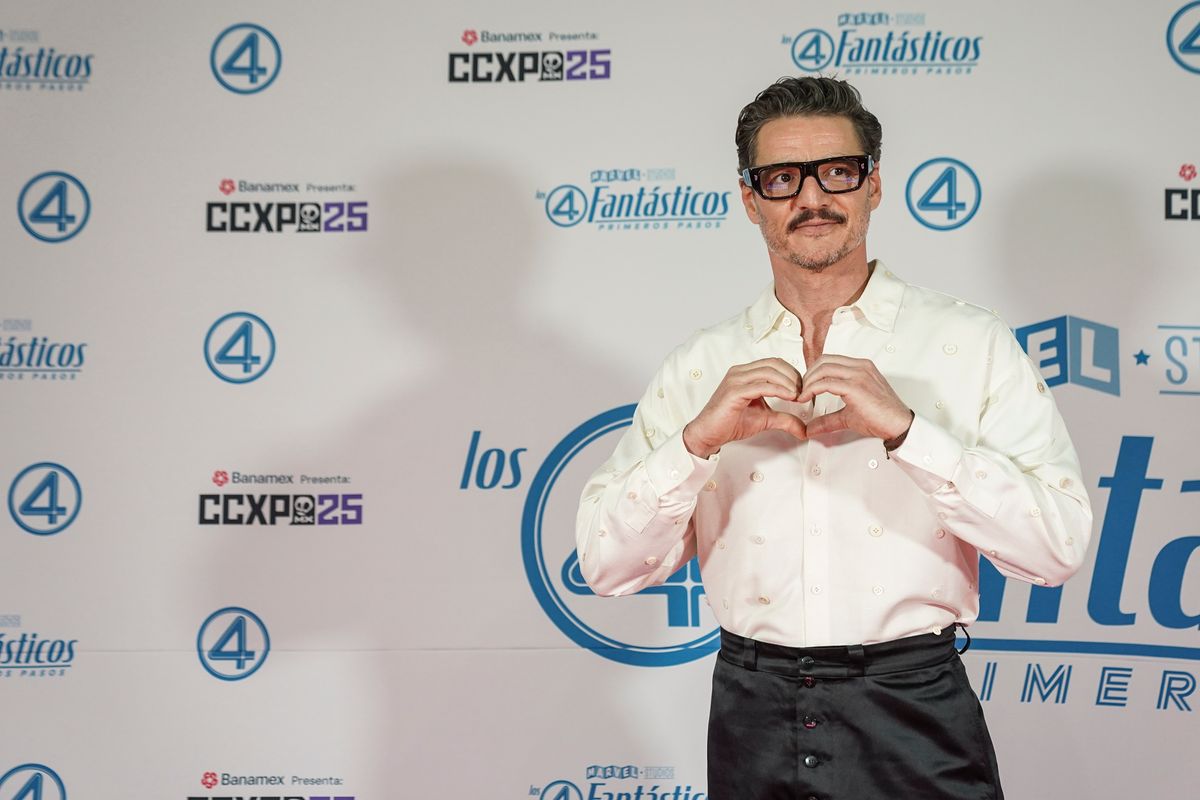 Pedro Pascal attends the CCXP Mexico 2025 