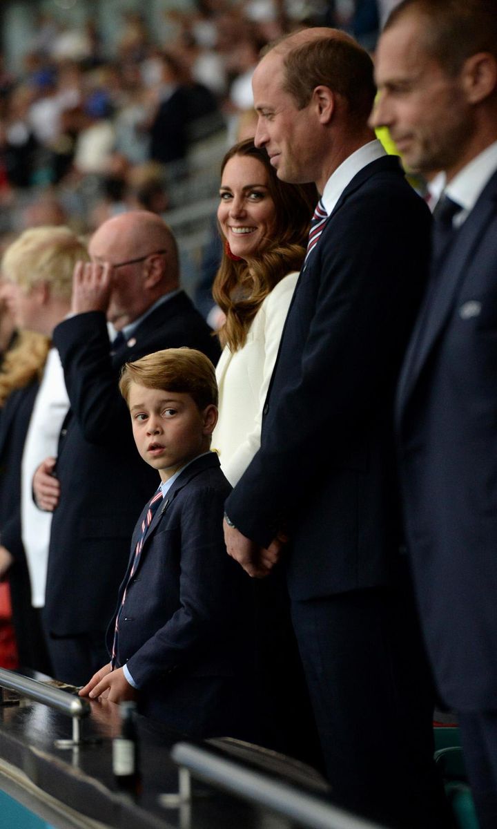 The Duke and Duchess of Cambridge try to regulate Prince George's gaming