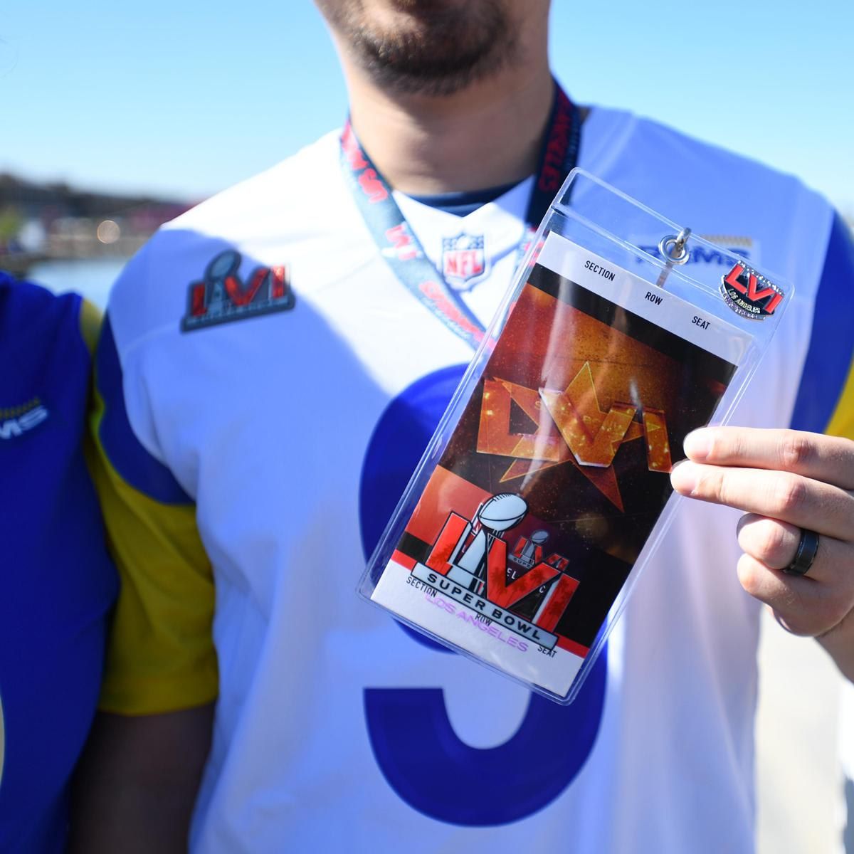 How much does it cost to attend the 2024 Super Bowl?