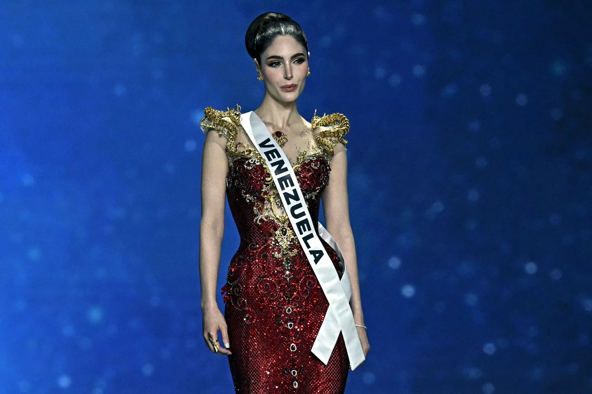 Miss Venezuela Stephany Adriana Abasali Nasser takes part in the final competition of the 2025 Miss Universe pageant in Nonthaburi, north of Bangkok, on November 21, 2025. 