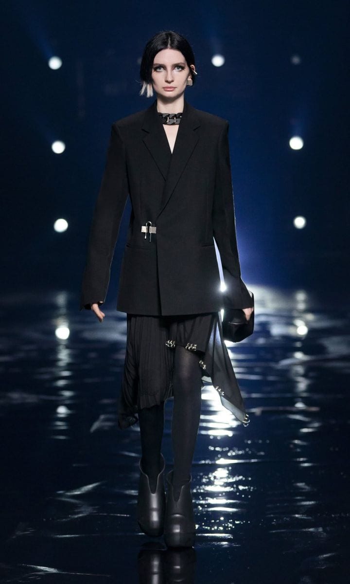 Paul Walker’s daughter, Meadow Rain Walker, debuts at Paris Fashion Week