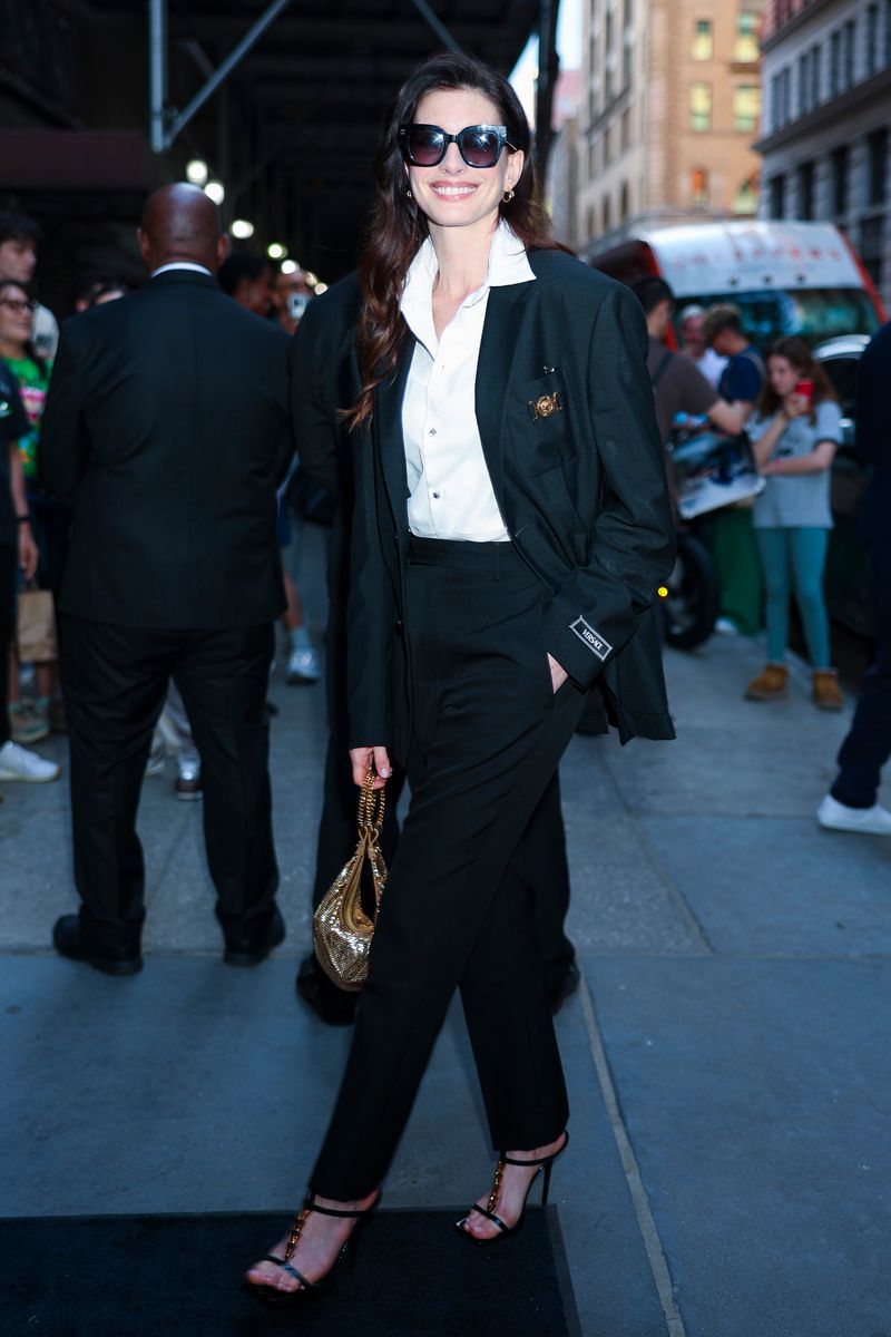 Anne Hathaway attends the 'Moda Operandi' Pre-Met Gala cocktail party at The Twenty Two Hotel 
