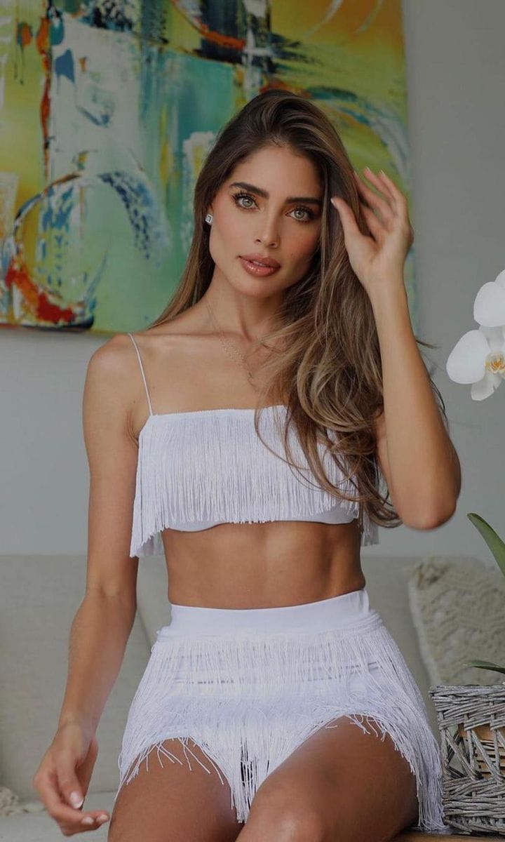 Camila Avella