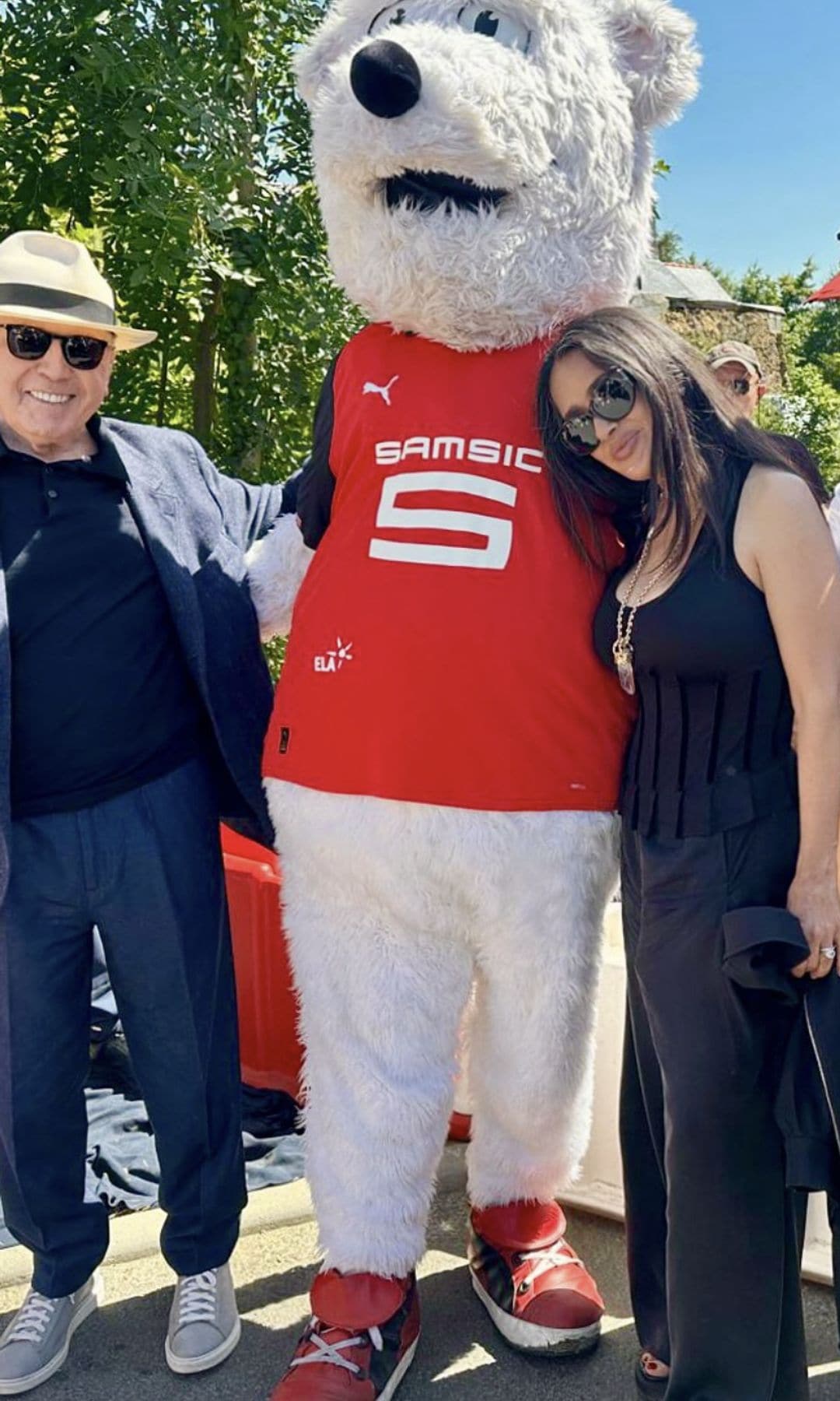 Salma Hayek celebrates her father-in-law's birthday with heartfelt French tribute and family photos