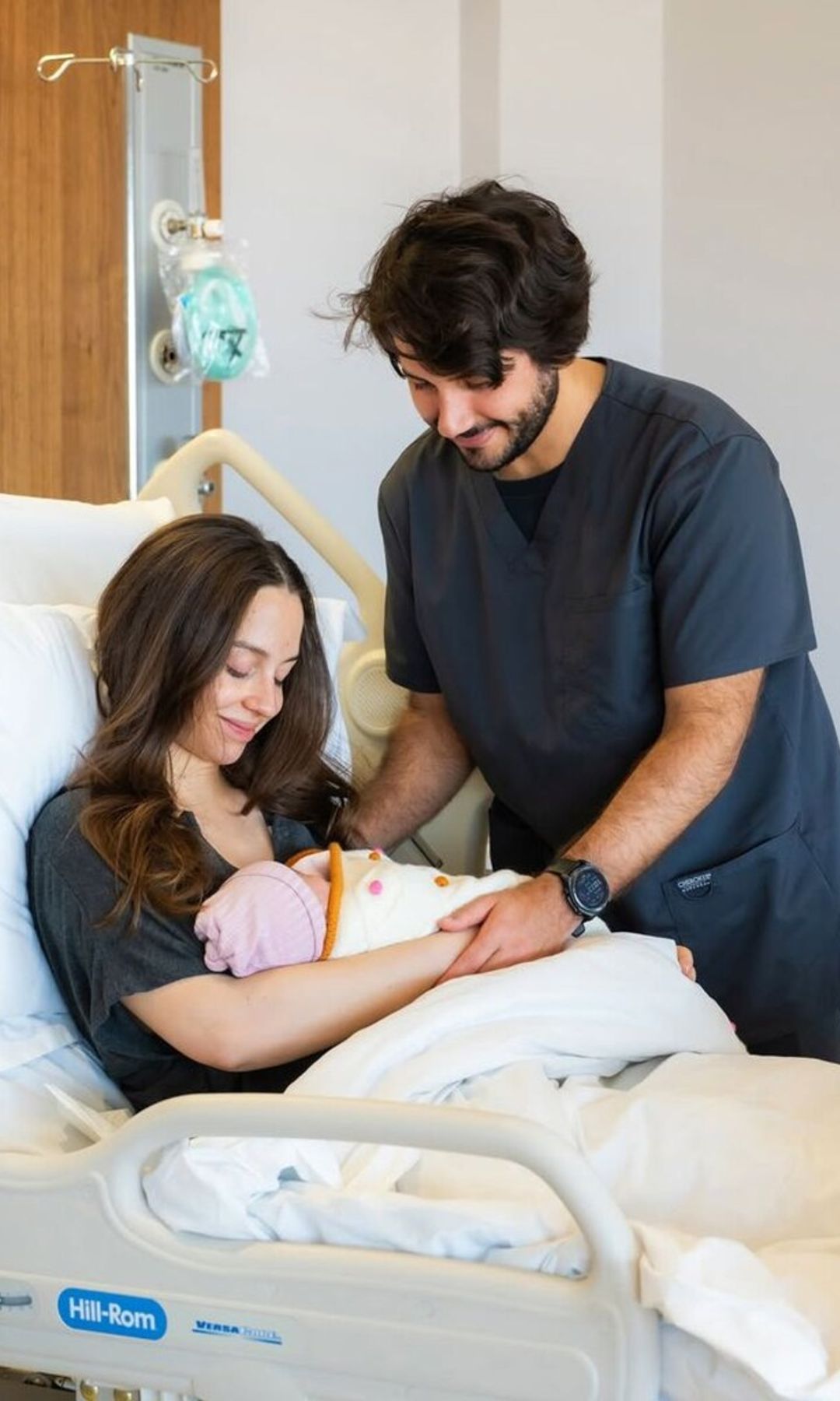 Imágenes del nacimiento de Amina, a quien la princesa Iman y su marido, Jameel Thermiotis, acogieron en febrero de este año