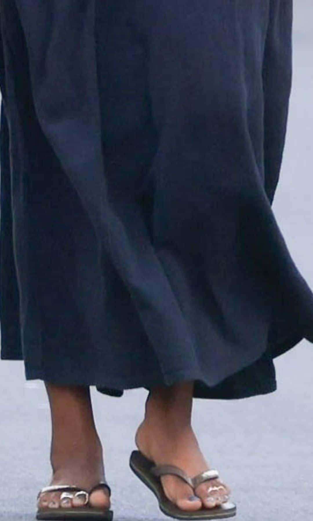 Sasha Obama revives Y2K trend with toe jewelry in West L.A. sighting