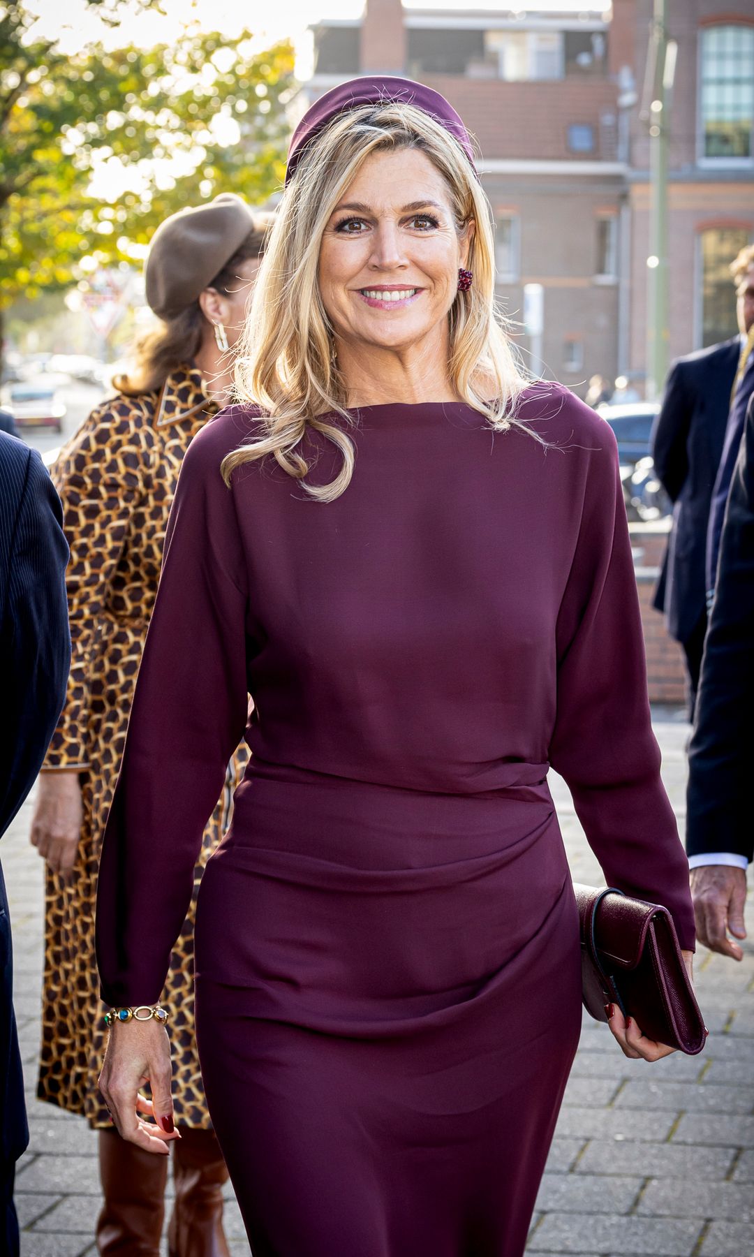 The Queen wore a stunning Aubergine look
