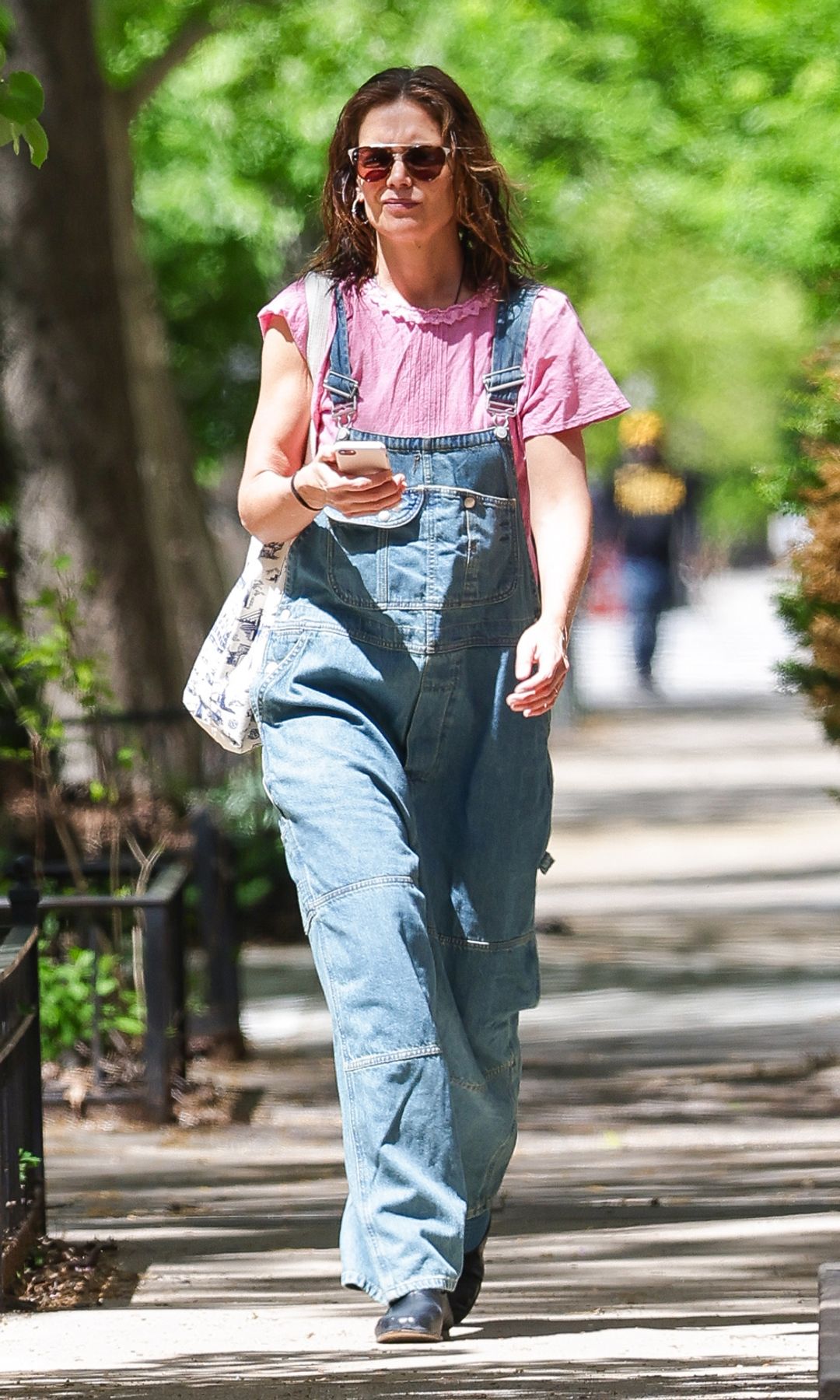 Holmes is a great reference for spring looks