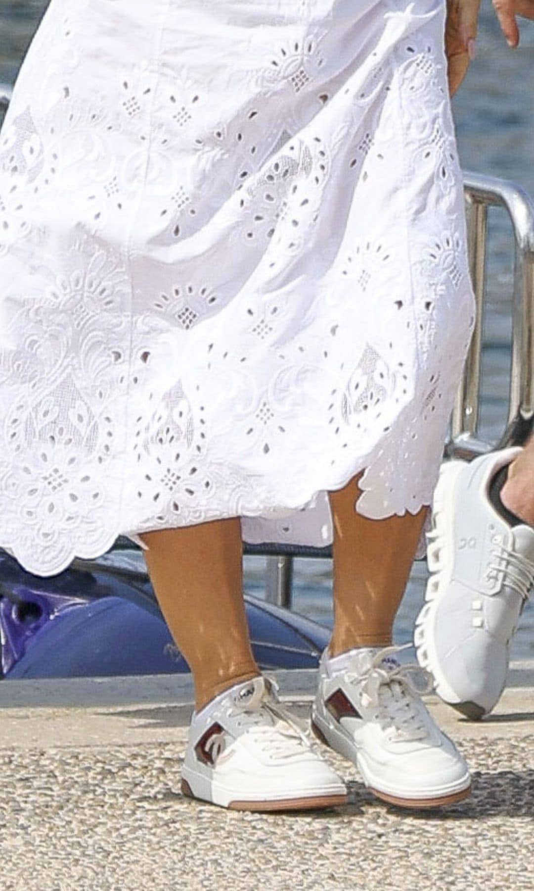 Lauren Sanchez wears white sneakers in Europe