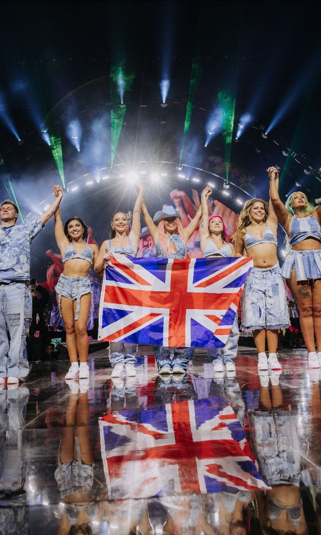 MAÑANA SERÁ BONITO EUROPE SUMMER TOUR