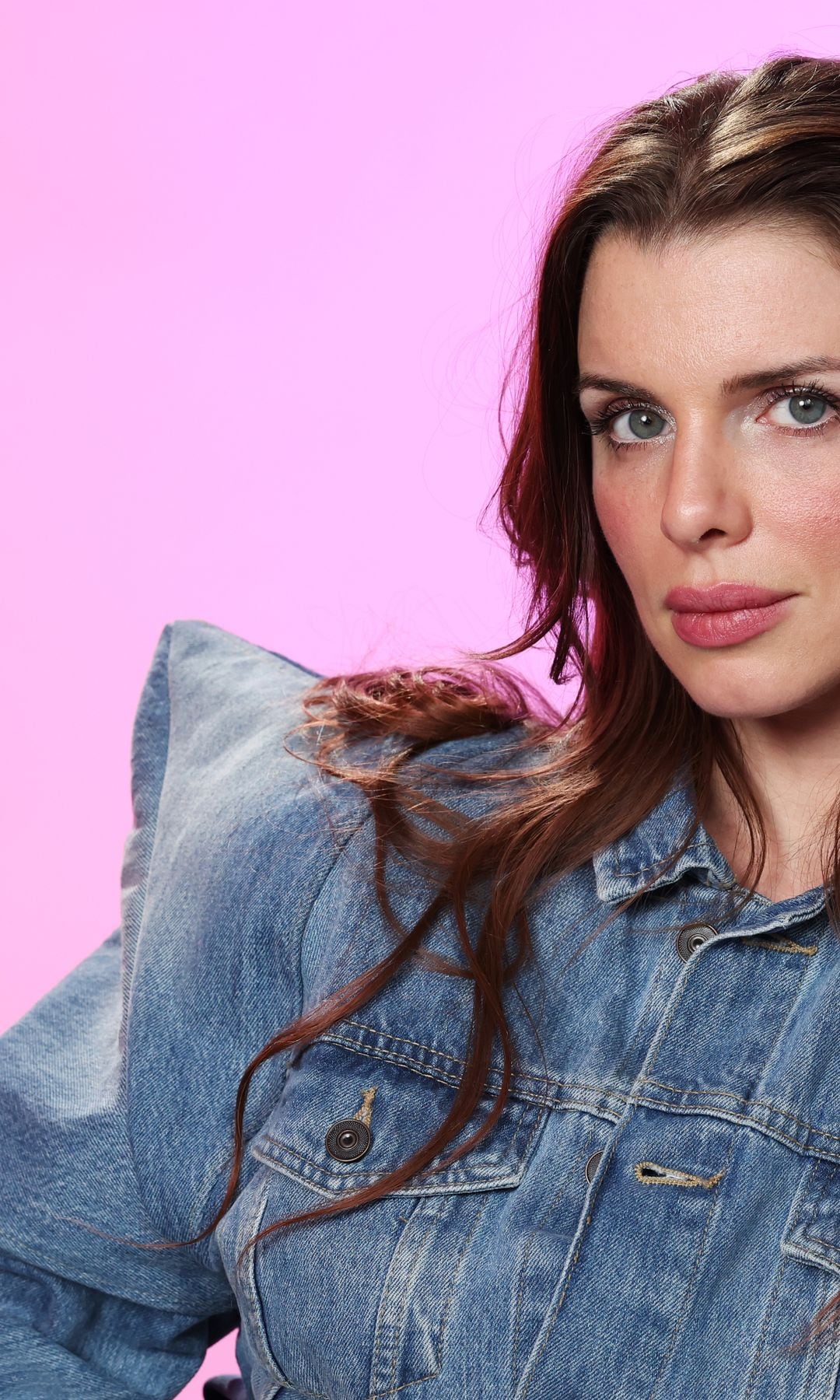 Julia Fox reveals why she regrets cosmetic surgery: “I was hung up on attracting men”