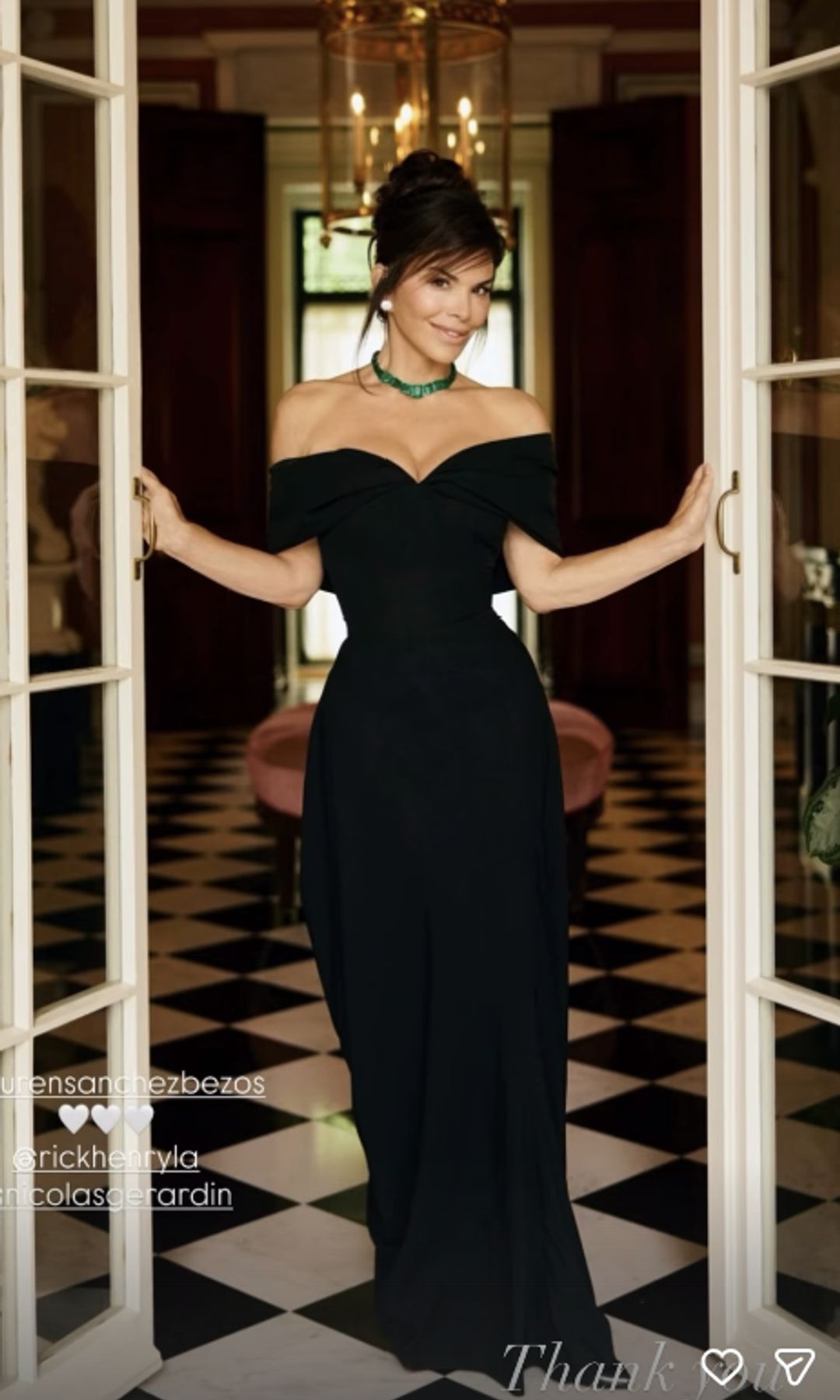 Sanchez Bezos shared a look at her dress and jewelry on social media