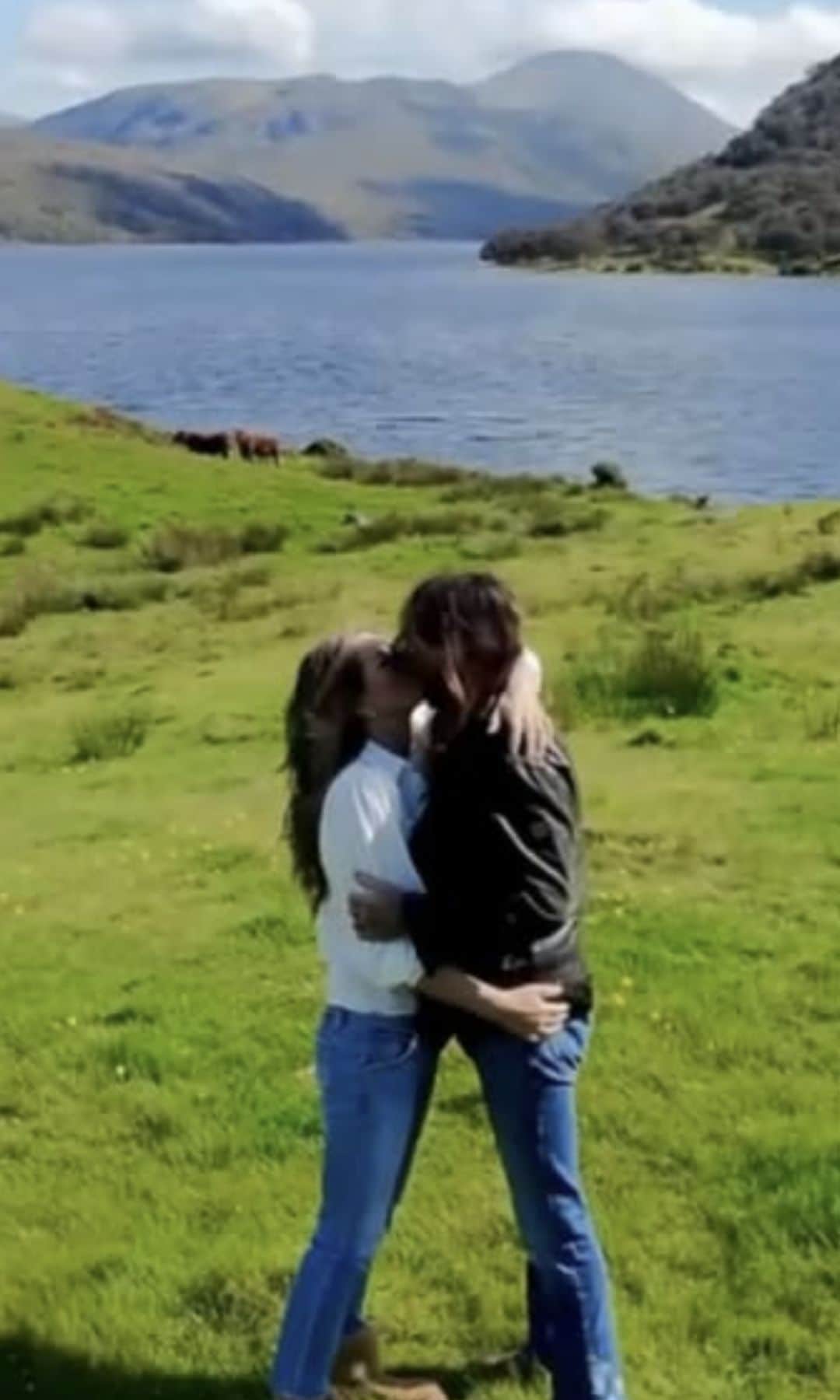 Hurley and Cyrus enjoyed a romantic trip to the Isle of Hull