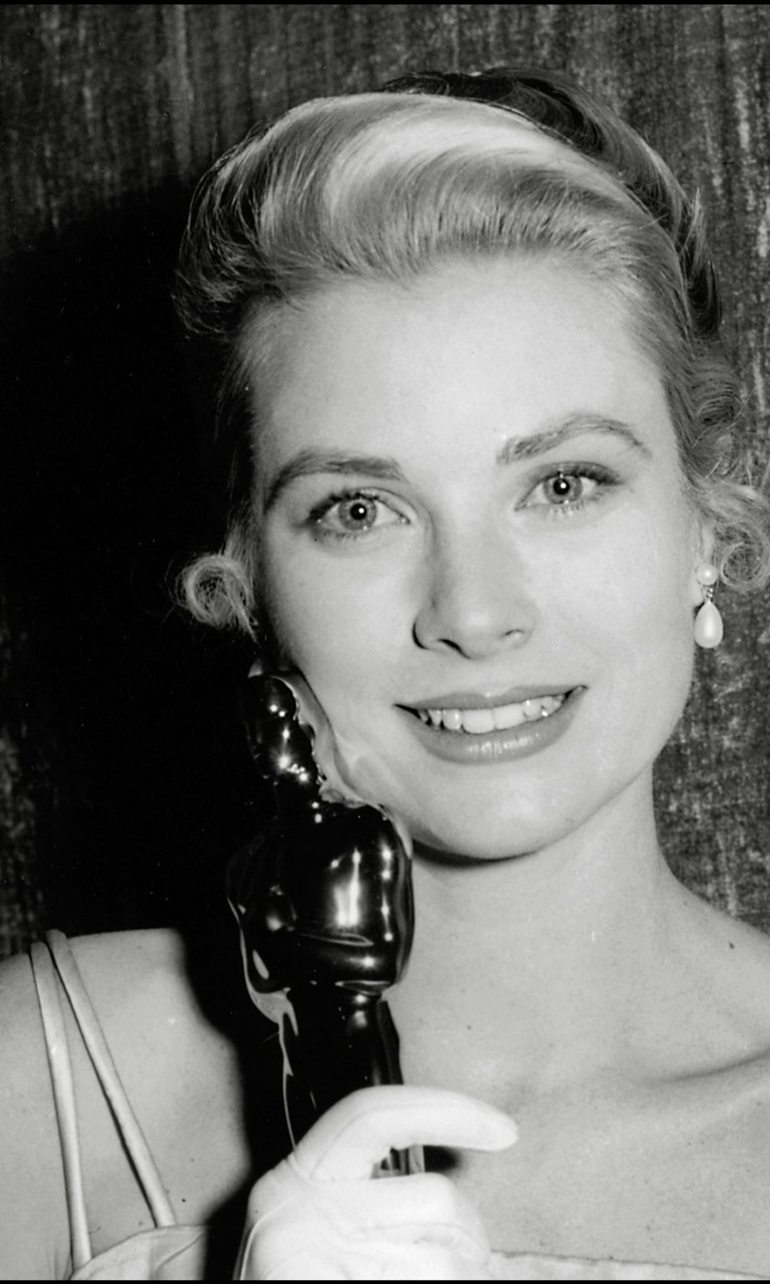 10 stars inspired by Grace Kelly’s style