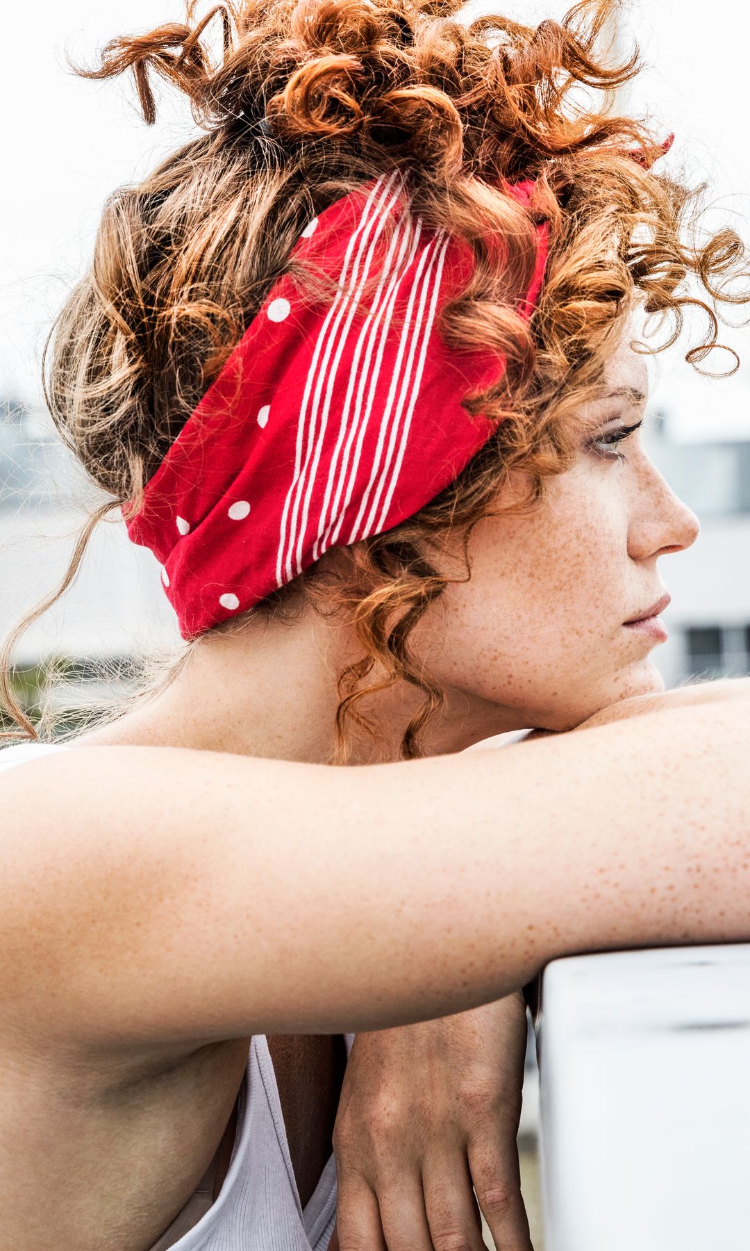 Goodbye Frizzy Hair: 10 hairstyles that define and tame your curls