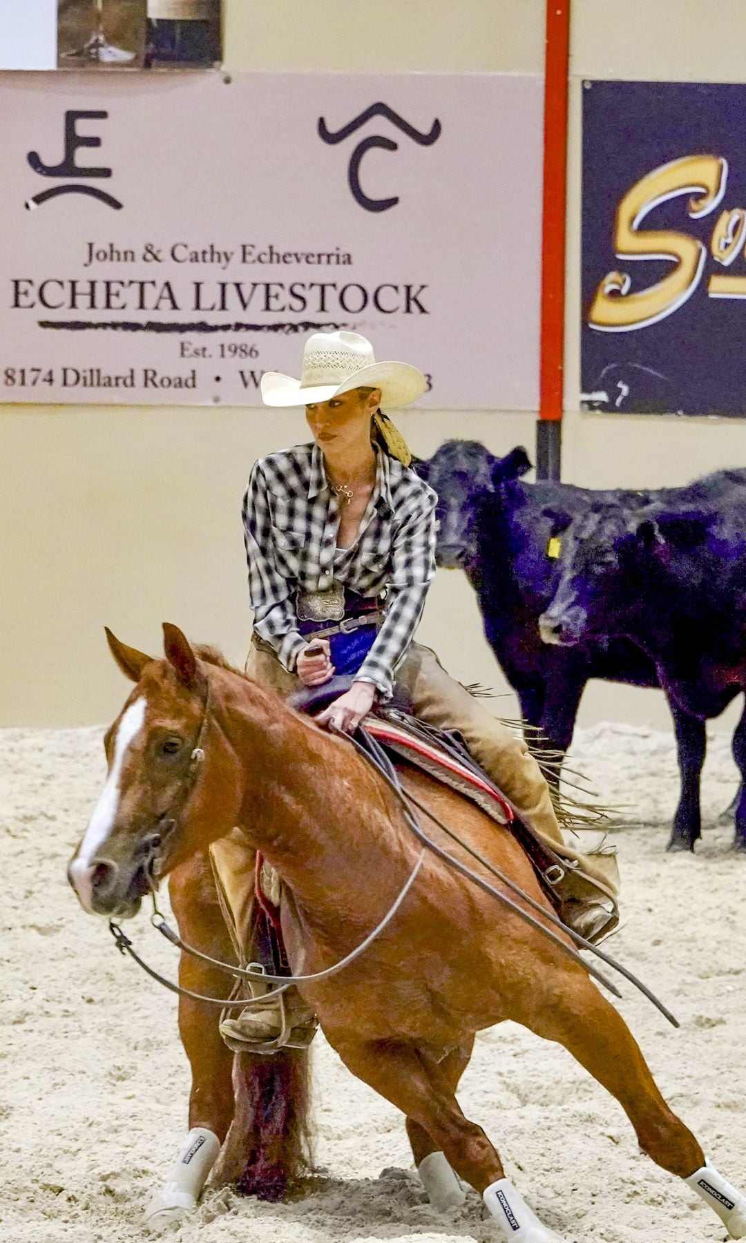 She showed off her skills as she looked stylish in a cowboy inspired look