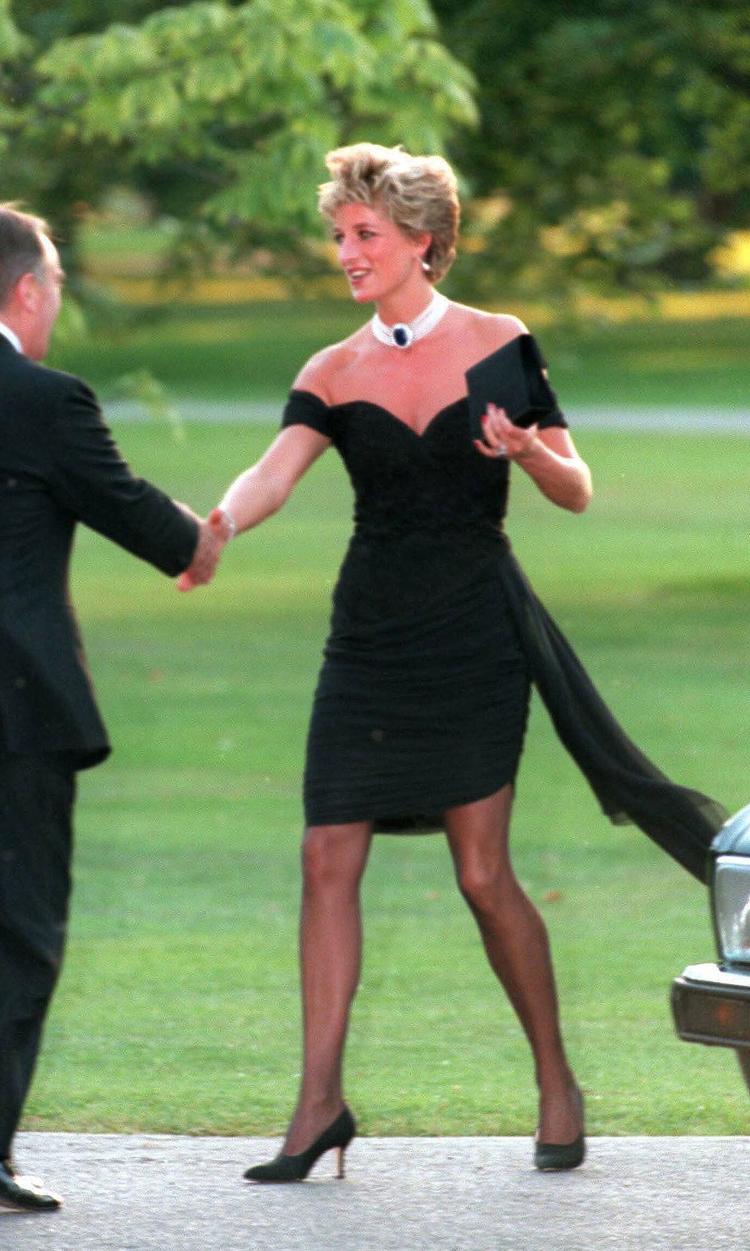Princess Diana wore the dress in November 1994, breaking all royal rules
