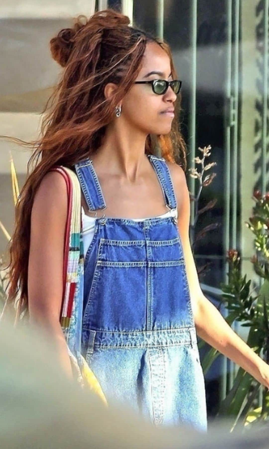 Malia Obama, Suri Cruise, Jennifer Garner, and more celebs wearing overalls