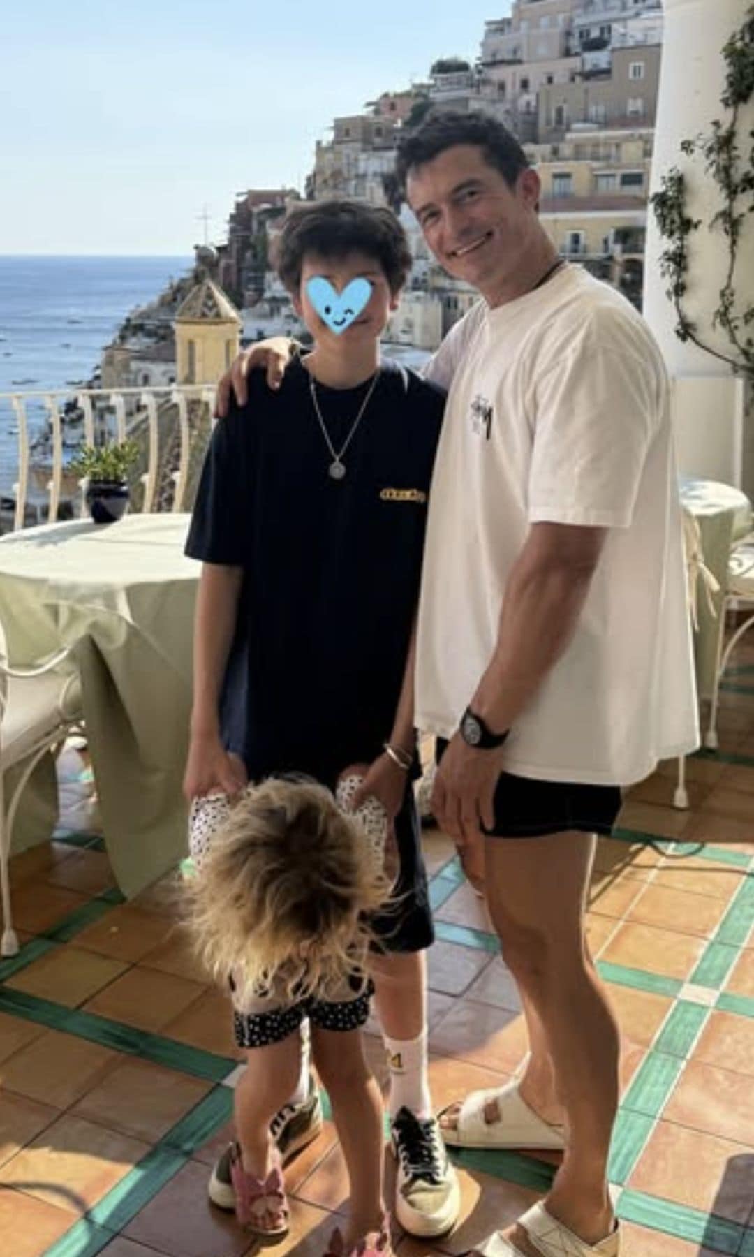 Bloom is enjoying the summer with his kids